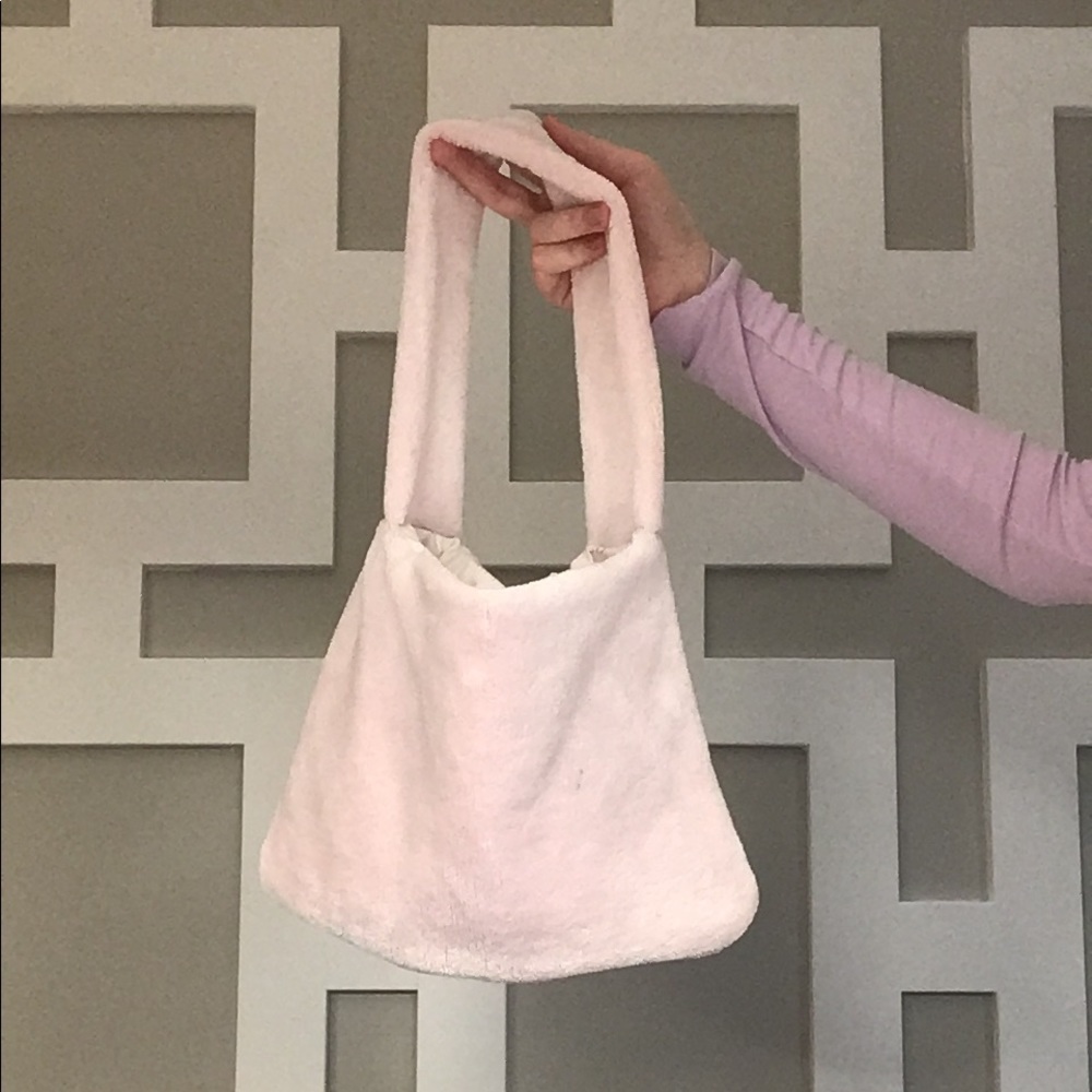 Handmade🧴pink fuzzy shoulder bag